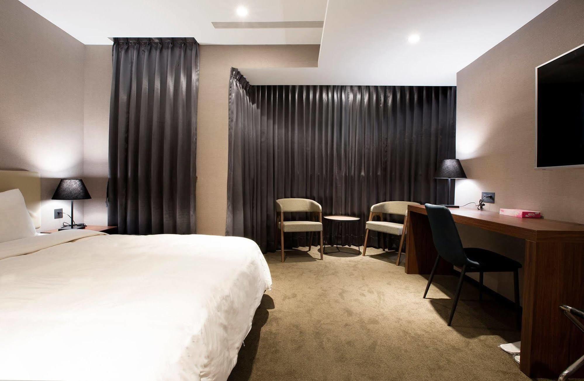 Noble Hotel Tajpej Zewnętrze zdjęcie