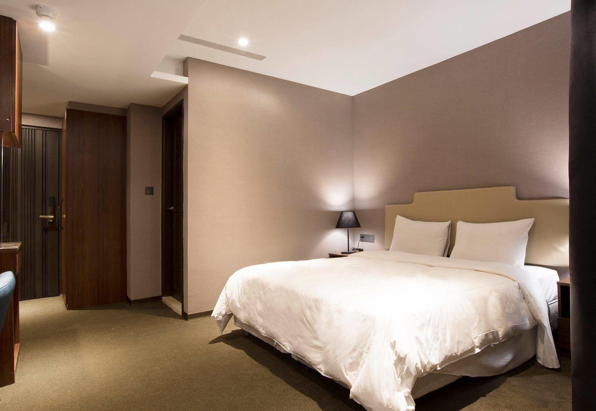 Noble Hotel Tajpej Zewnętrze zdjęcie